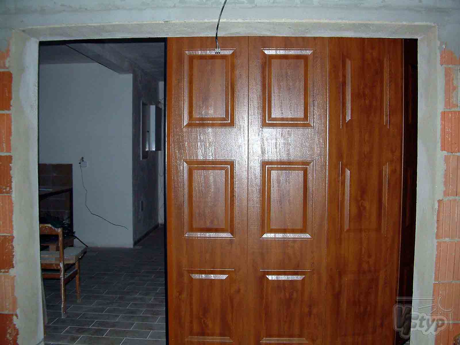 Sekční garážová vrata odsuvná  - VFtyp